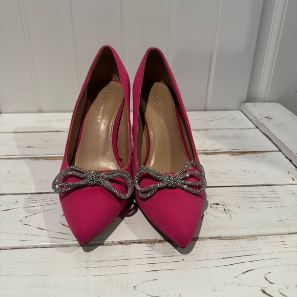 Elegant BCBGeneration Pink Heels with Bow Accent Size 9M - Picture 2 of 9